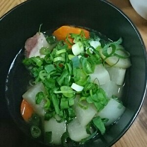 汁までおいしい和風ポトフ★鶏手羽とかぶの煮物。